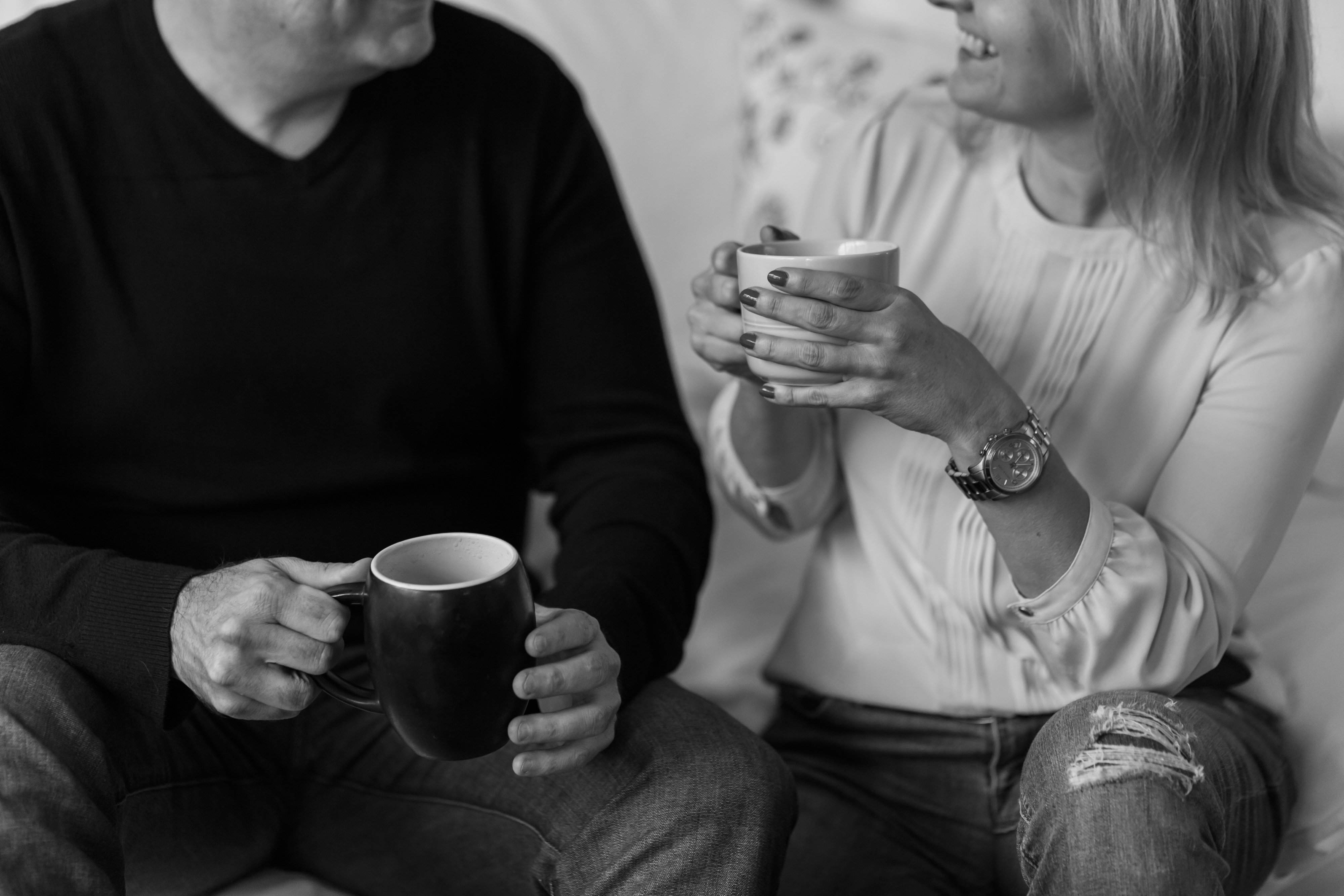 invite the lonely neighbor friend for coffee to make a friendship